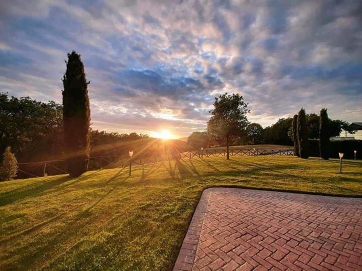 Agriturismo Podere Del Lepre San Quirico  Экстерьер фото