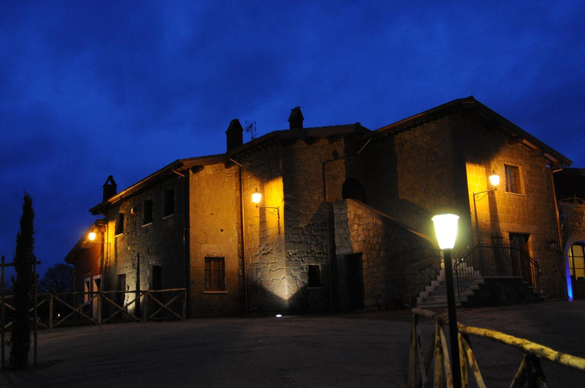Agriturismo Podere Del Lepre San Quirico  Экстерьер фото