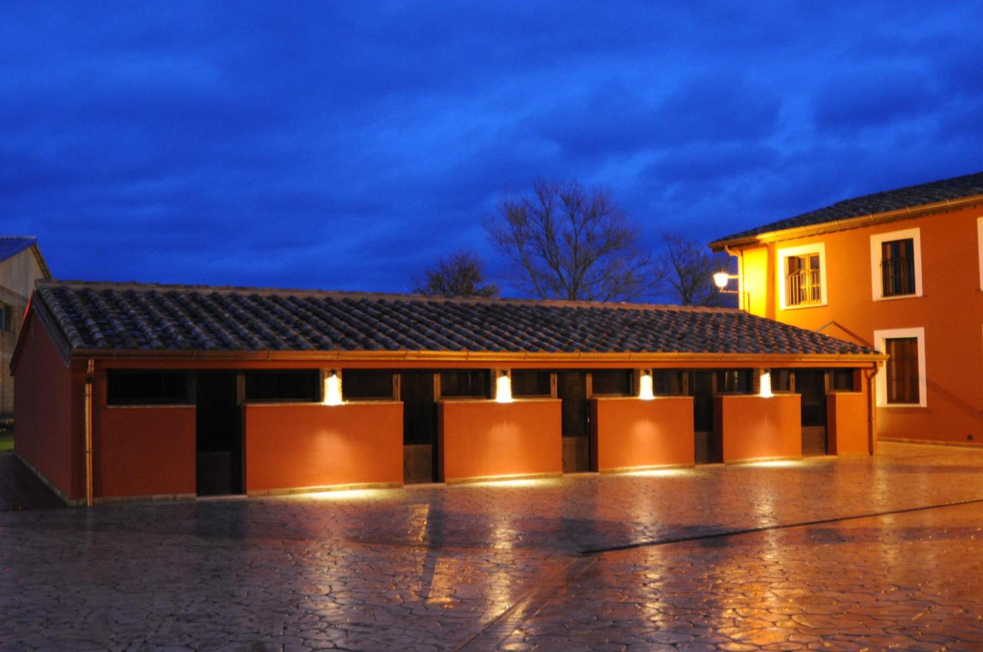 Agriturismo Podere Del Lepre San Quirico  Экстерьер фото