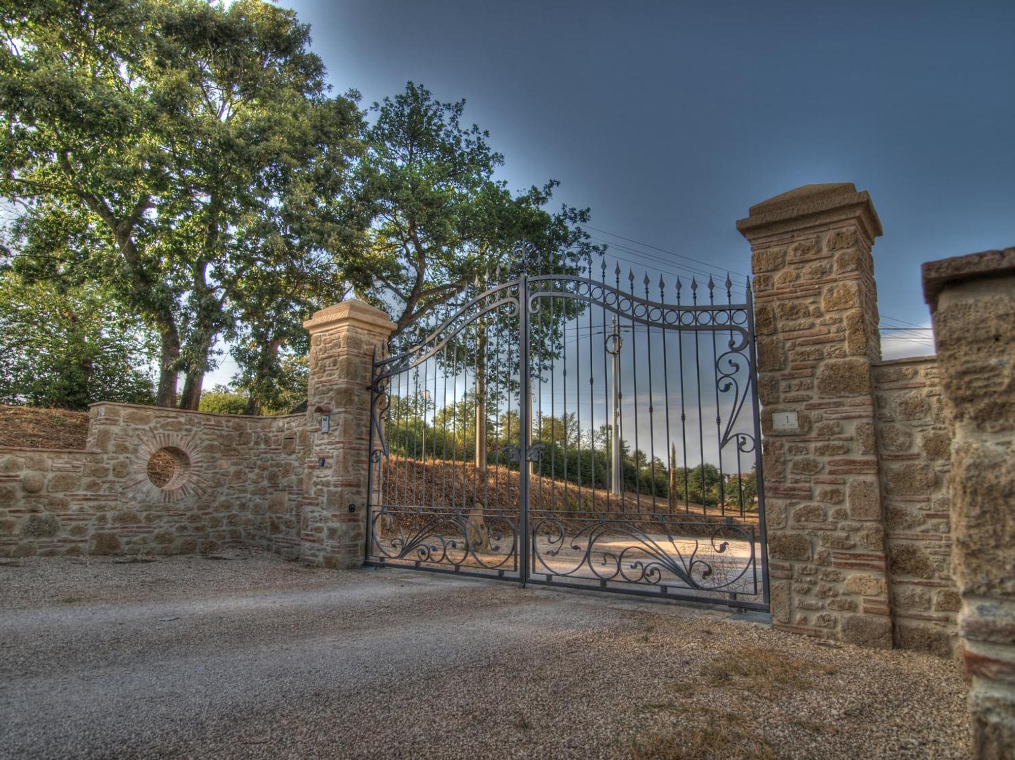 Agriturismo Podere Del Lepre San Quirico  Экстерьер фото