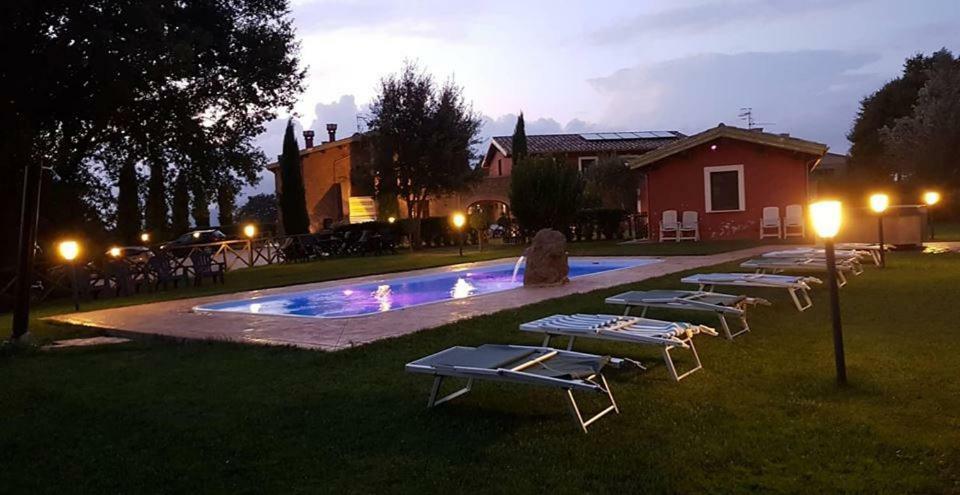Agriturismo Podere Del Lepre San Quirico  Экстерьер фото