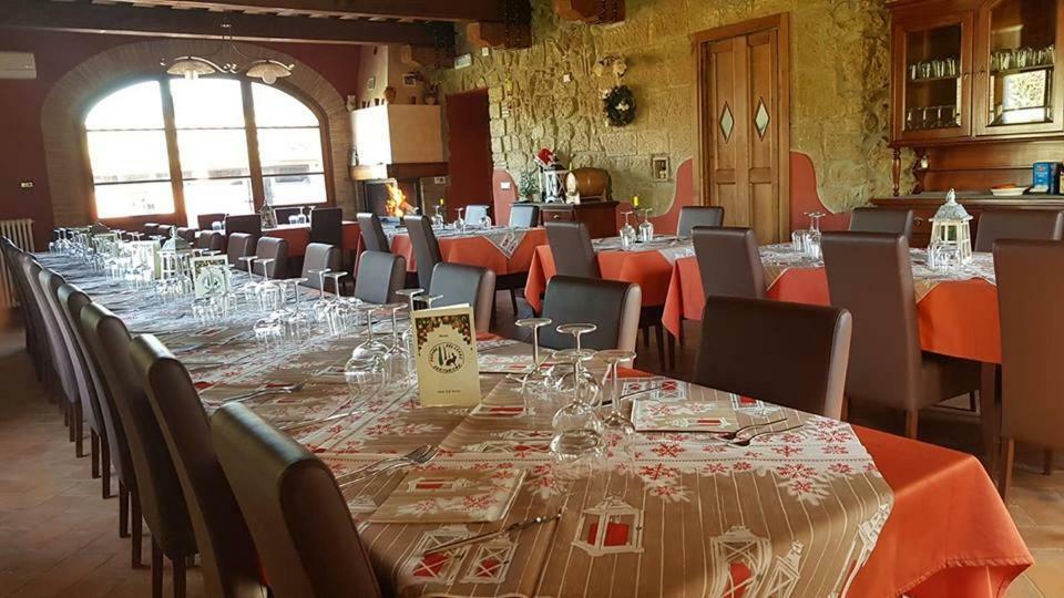 Agriturismo Podere Del Lepre San Quirico  Экстерьер фото