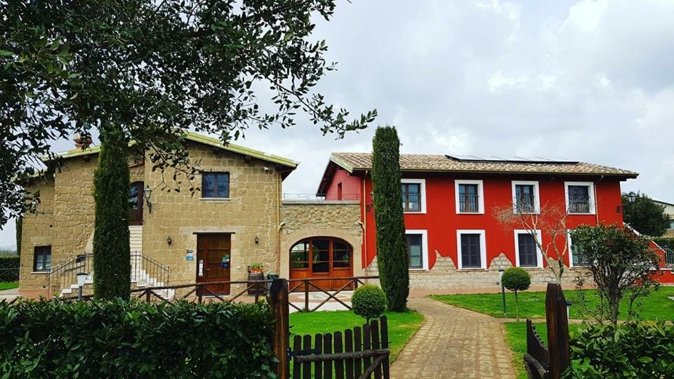 Agriturismo Podere Del Lepre San Quirico  Экстерьер фото